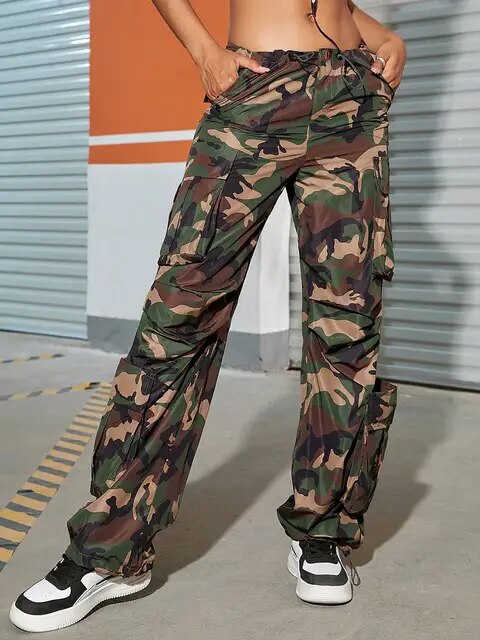 Women Camo Cargo Pants