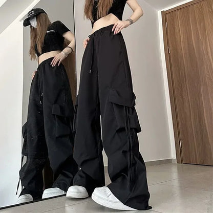 Streetwear cargo pants for women