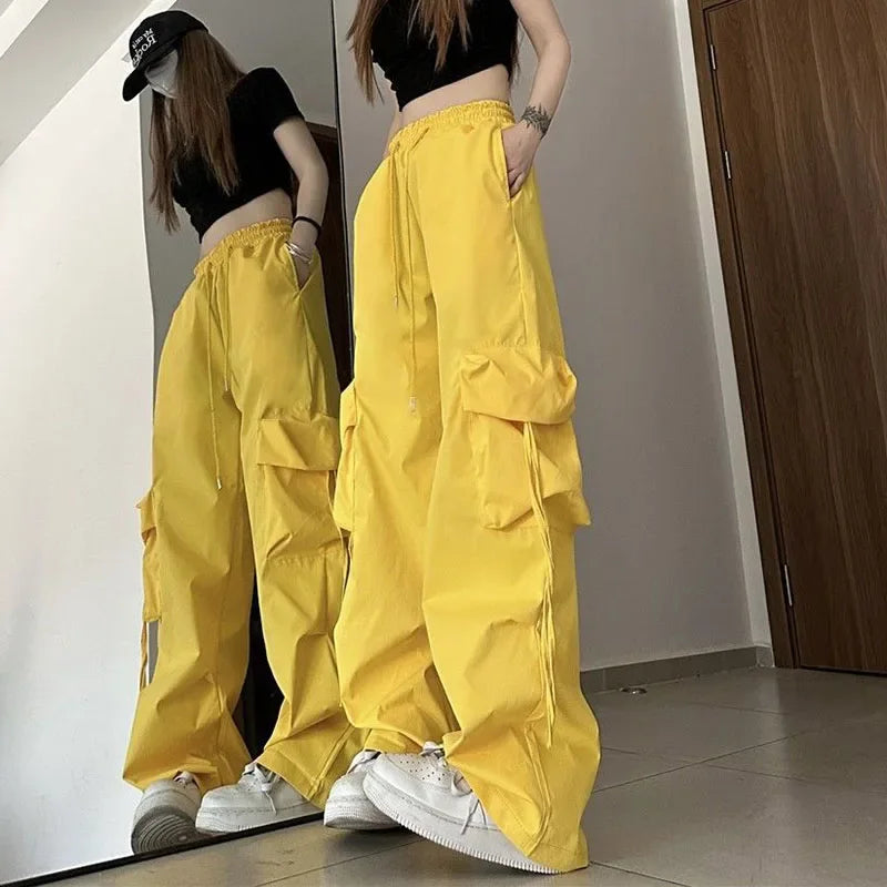 Streetwear cargo pants for women